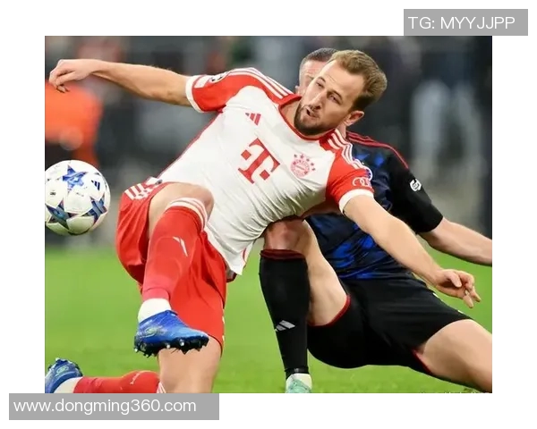 荷兰足球明星加盟德甲拜仁队展现新赛季的无限可能性