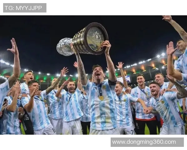 足球明星十年回顾与展望:辉煌成就与未来挑战的交织之路 足球明星十年回顾与展望:辉煌成就与未来挑战的交织之路